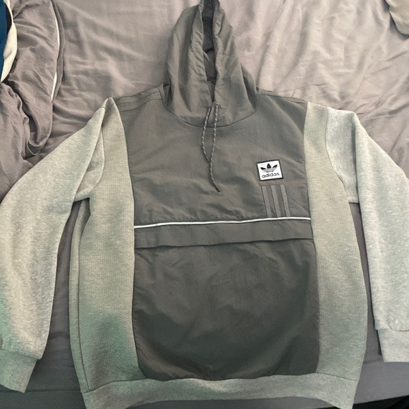 Adidas Sweatshirt/Hoodie - Picture 1 of 2